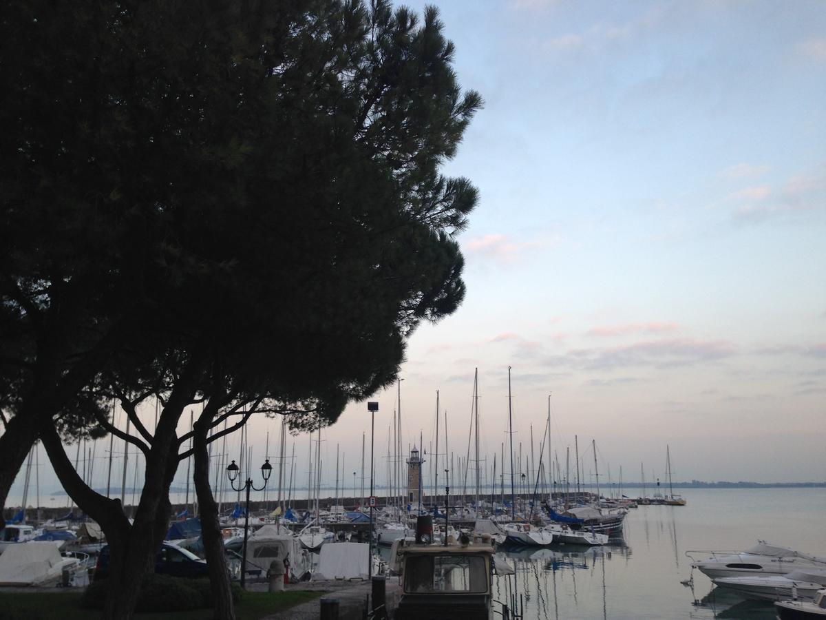 Hotel Primavera Desenzano del Garda Exterior foto