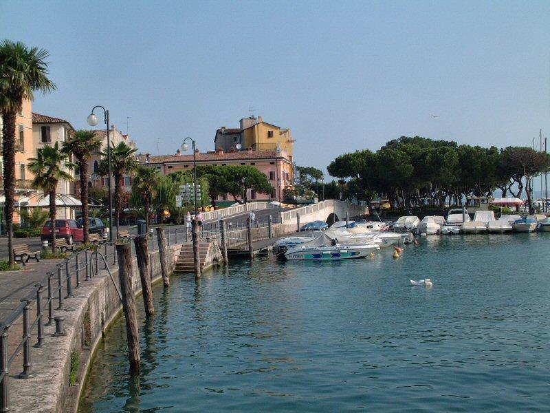 Hotel Primavera Desenzano del Garda Exterior foto